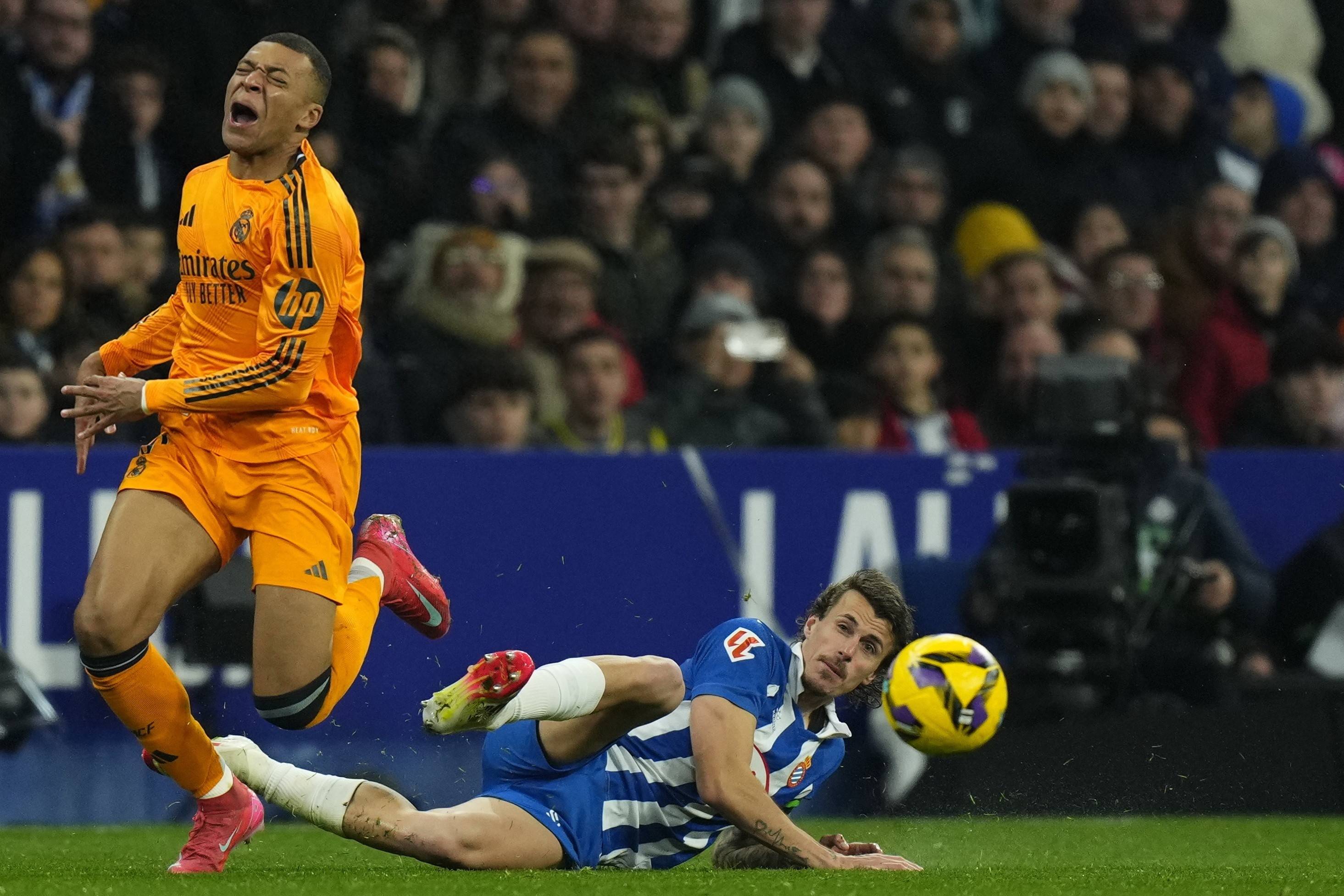 开云首页体验-关键时刻西甲焦点战，俄克拉荷马雷霆防线松动，压力陡增，赛程密集仍需轮换