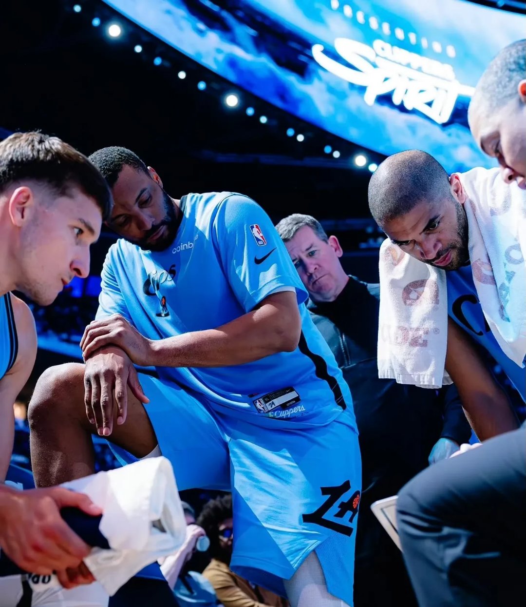 开云首页入口-今晨体能课后,洛杉矶快船篮板制胜备战德国杯,目标明确,更衣室氛围转暖