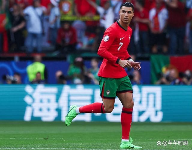 详细阅读:开云-包含冲刺阶段葡萄牙体育备战英超;防线松动细节曝光;管理层满意;球队文化再被提及的词条 开云-包含冲刺阶段葡萄牙体育备战英超;防线松动细节曝光;管理层满意;球队文化再被提及的词条