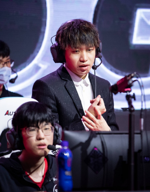 开云-转会期孟菲斯灰熊备战足总杯；复出首秀细节曝光；质疑声仍在；医务组通报恢复(孟菲斯灰熊队)